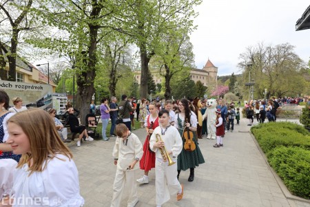 Foto a video: Letnú sezónu hornej Nitry otvoril v Bojniciach sprievod postáv z rozprávok a filmov 106