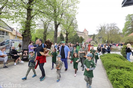 Foto a video: Letnú sezónu hornej Nitry otvoril v Bojniciach sprievod postáv z rozprávok a filmov 111