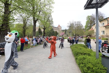 Foto a video: Letnú sezónu hornej Nitry otvoril v Bojniciach sprievod postáv z rozprávok a filmov 112