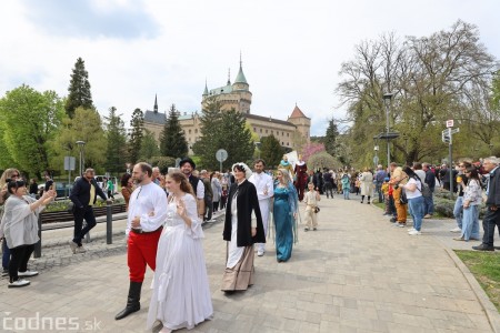 Foto a video: Letnú sezónu hornej Nitry otvoril v Bojniciach sprievod postáv z rozprávok a filmov 140