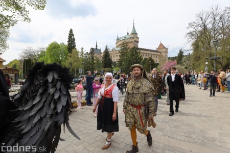 Foto a video: Letnú sezónu hornej Nitry otvoril v Bojniciach sprievod postáv z rozprávok a filmov 145