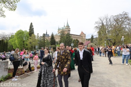 Foto a video: Letnú sezónu hornej Nitry otvoril v Bojniciach sprievod postáv z rozprávok a filmov 146