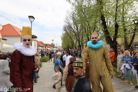 Foto a video: Letnú sezónu hornej Nitry otvoril v Bojniciach sprievod postáv z rozprávok a filmov 150