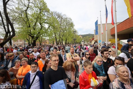 Foto a video: Letnú sezónu hornej Nitry otvoril v Bojniciach sprievod postáv z rozprávok a filmov 190