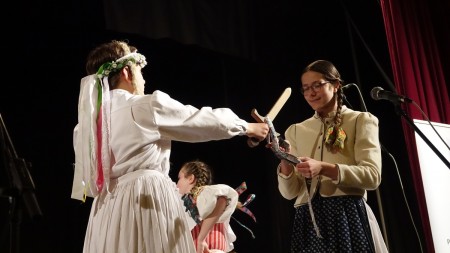 Foto: Skvelý úspech Detského folklórneho súboru Malý Vtáčnik. Postup na celoštátnu prehliadku do Východnej 5