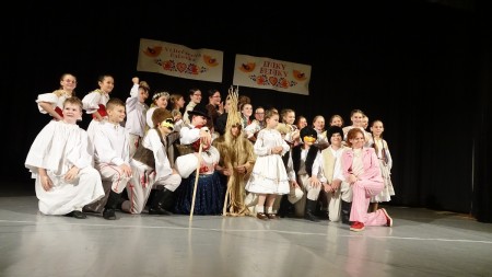 Foto: Skvelý úspech Detského folklórneho súboru Malý Vtáčnik. Postup na celoštátnu prehliadku do Východnej 26