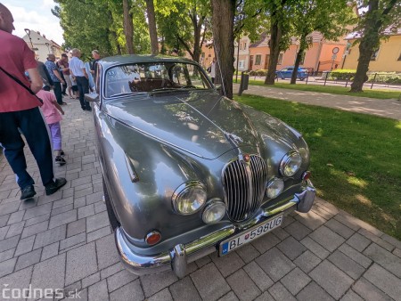 Foto a video: JAGUARISM - Stretnutie majiteľov vozidiel Jaguar - Bojnice 2022 16