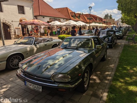 Foto a video: JAGUARISM - Stretnutie majiteľov vozidiel Jaguar - Bojnice 2022 37