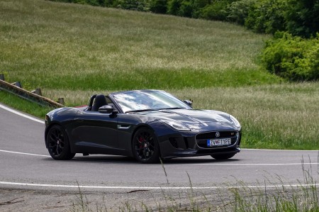 Foto a video: JAGUARISM - Stretnutie majiteľov vozidiel Jaguar - Bojnice 2022 52