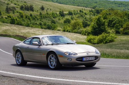 Foto a video: JAGUARISM - Stretnutie majiteľov vozidiel Jaguar - Bojnice 2022 66