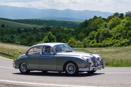 Foto a video: JAGUARISM - Stretnutie majiteľov vozidiel Jaguar - Bojnice 2022 73