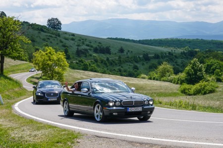 Foto a video: JAGUARISM - Stretnutie majiteľov vozidiel Jaguar - Bojnice 2022 74
