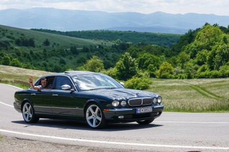 Foto a video: JAGUARISM - Stretnutie majiteľov vozidiel Jaguar - Bojnice 2022 75