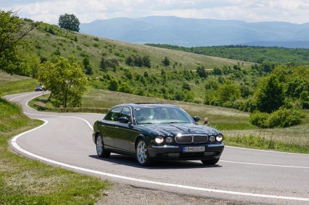 Foto a video: JAGUARISM - Stretnutie majiteľov vozidiel Jaguar - Bojnice 2022 80