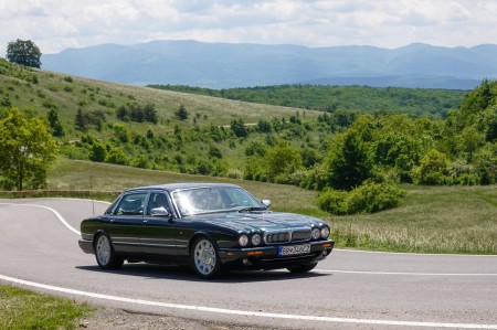 Foto a video: JAGUARISM - Stretnutie majiteľov vozidiel Jaguar - Bojnice 2022 82