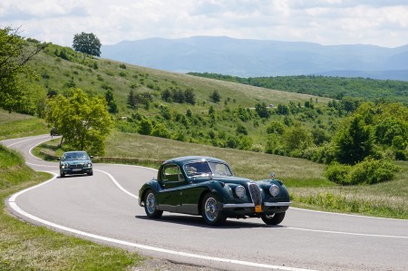 Foto a video: JAGUARISM - Stretnutie majiteľov vozidiel Jaguar - Bojnice 2022 84
