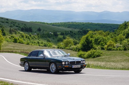 Foto a video: JAGUARISM - Stretnutie majiteľov vozidiel Jaguar - Bojnice 2022 89