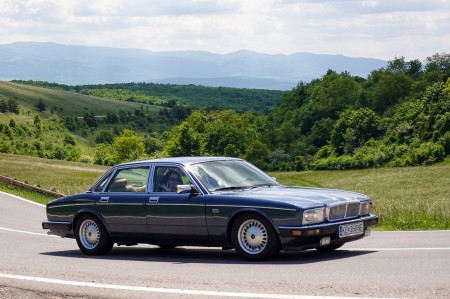 Foto a video: JAGUARISM - Stretnutie majiteľov vozidiel Jaguar - Bojnice 2022 91