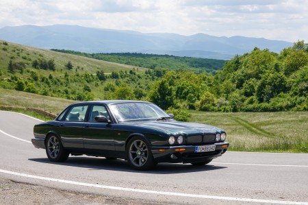 Foto a video: JAGUARISM - Stretnutie majiteľov vozidiel Jaguar - Bojnice 2022 101