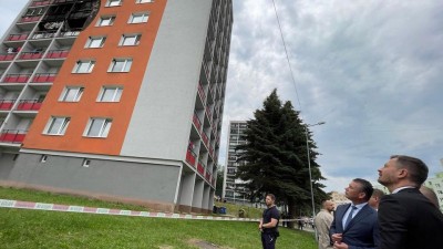 Premiér Eduard Heger vyhlásil, že vláda je pripravená pomôcť ľuďom po požiari v Handlovej