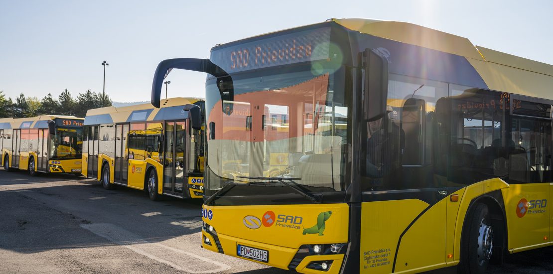 Dopravcu SAD Prievidza kúpila francúzska dopravná spoločnosť Transdev