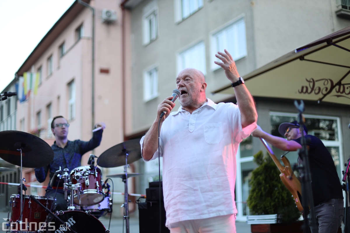 Foto a video: Peter Lipa Band - Café Merlo Prievidza 2022