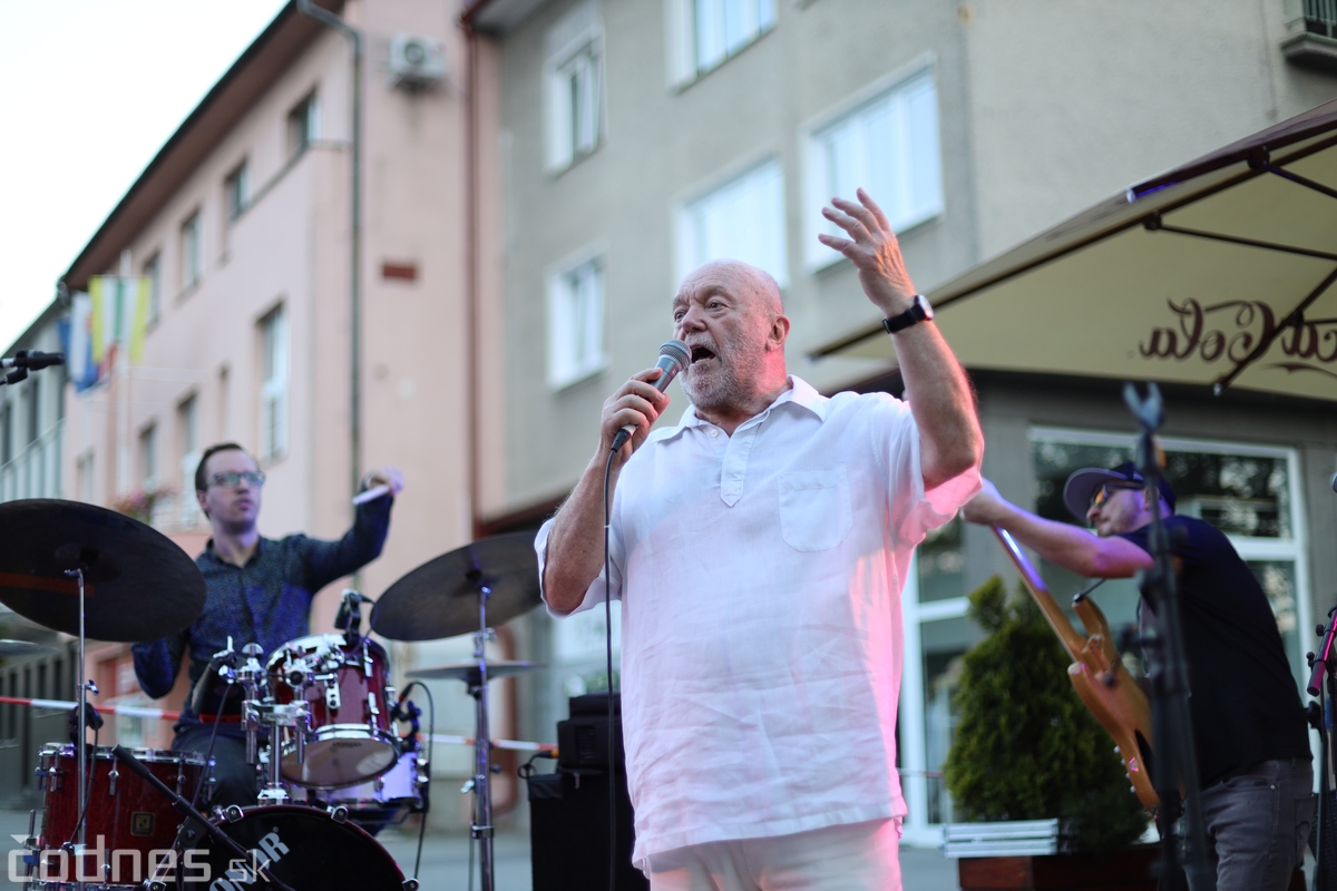 Foto a video: Peter Lipa Band - Café Merlo Prievidza 2022