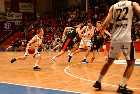 Foto: BC Prievidza – BC Komárno 65:56 39