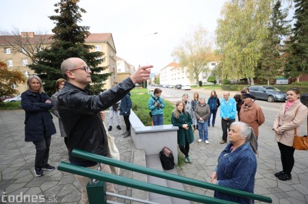 Foto: Komentovaná prechádzka sídliskom Píly v rámci projektu Čo sa píli na sídlisku Píly: Staré sídlisko 4