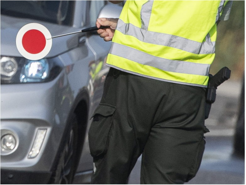 OPITÝ VODIČ TAXISLUŽBY: Odhalila ho polícia počas dopravno-bezpečnostnej akcie v Prievizdi