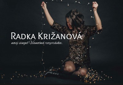 Video: Prievidžanka Radka Križanová predstavila novú pieseň Vianočná rozprávka