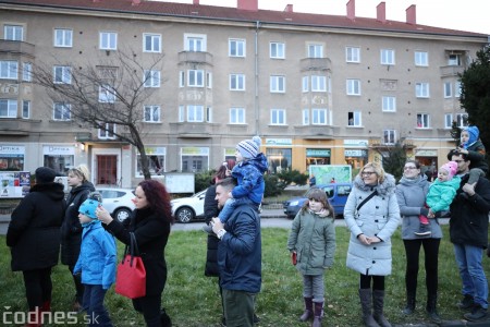 Foto: Mikulášsky sprievod a rozsvietenie vianočného stromčeka Prievidza 2022 10