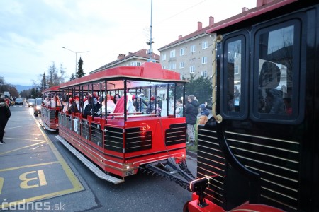 Foto: Mikulášsky sprievod a rozsvietenie vianočného stromčeka Prievidza 2022 15