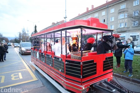 Foto: Mikulášsky sprievod a rozsvietenie vianočného stromčeka Prievidza 2022 17