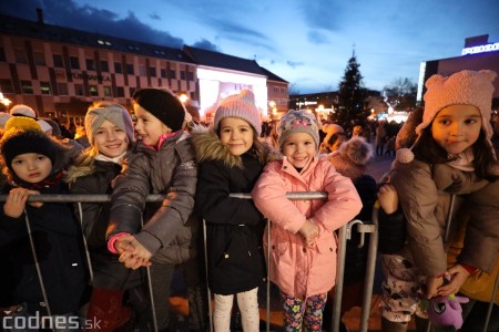 Foto: Mikulášsky sprievod a rozsvietenie vianočného stromčeka Prievidza 2022 30