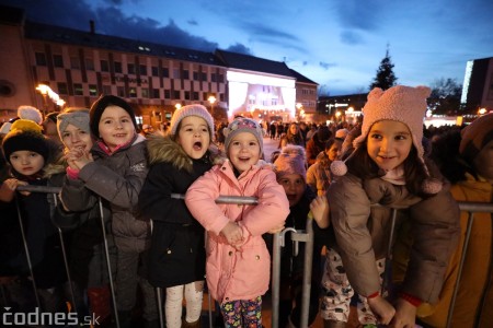 Foto: Mikulášsky sprievod a rozsvietenie vianočného stromčeka Prievidza 2022 31