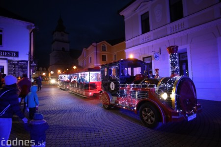 Foto: Mikulášsky sprievod a rozsvietenie vianočného stromčeka Prievidza 2022 40
