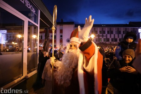 Foto: Mikulášsky sprievod a rozsvietenie vianočného stromčeka Prievidza 2022 45