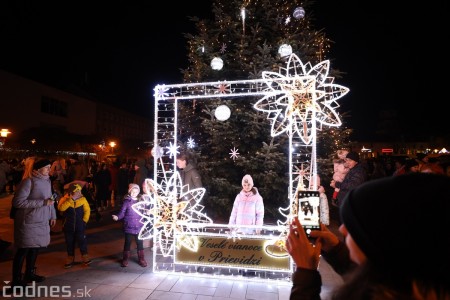 Foto: Mikulášsky sprievod a rozsvietenie vianočného stromčeka Prievidza 2022 57