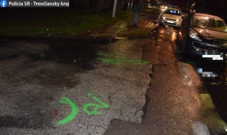 Foto: Vodička zrazila v obci Zemianske Kostoľany v okrese Prievidza na priechode dôchodkyňu, zraneniam podľahla 3