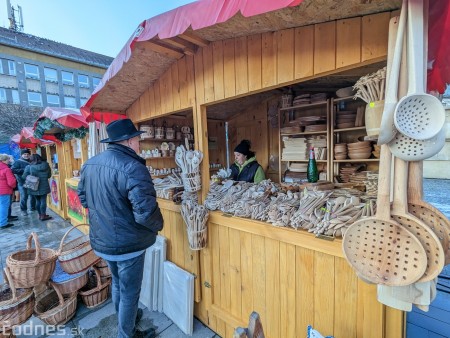 Foto: Vianočné trhy v Prievidzi 2022 od dnes otvorené 4