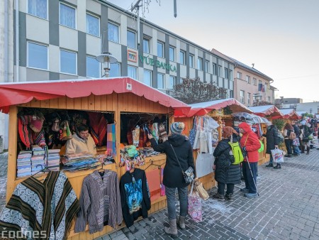 Foto: Vianočné trhy v Prievidzi 2022 od dnes otvorené 31