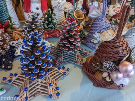 Foto: Vianočné trhy v Prievidzi 2022 od dnes otvorené 44