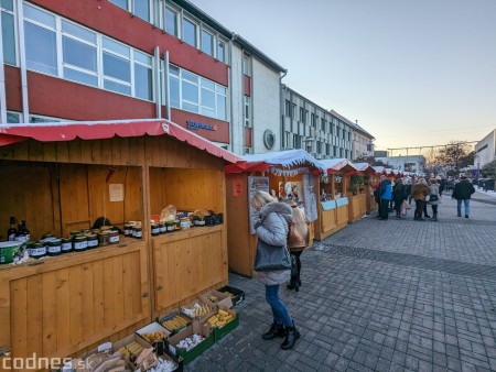 Foto: Vianočné trhy v Prievidzi 2022 od dnes otvorené 50