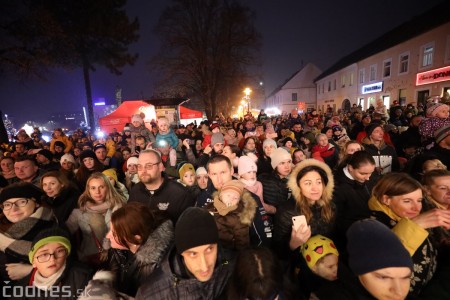 Foto a video: Vianočný Coca-Cola kamión - Prievidza 2022 11