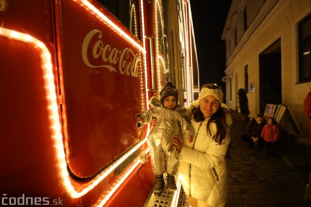 Foto a video: Vianočný Coca-Cola kamión - Prievidza 2022 33
