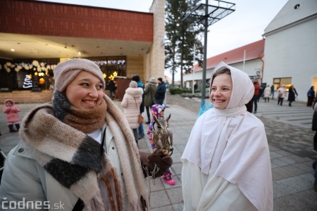 Foto a video: V Bojniciach opäť oslavovali zimný slnovrat podujatím Bojnický kračún 14