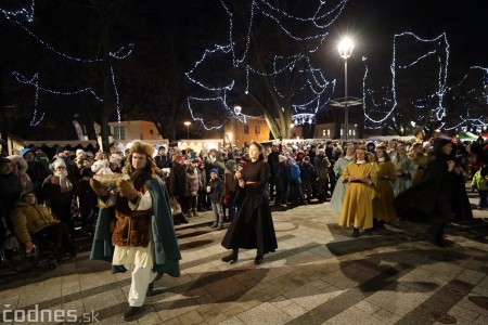 Foto a video: V Bojniciach opäť oslavovali zimný slnovrat podujatím Bojnický kračún 78