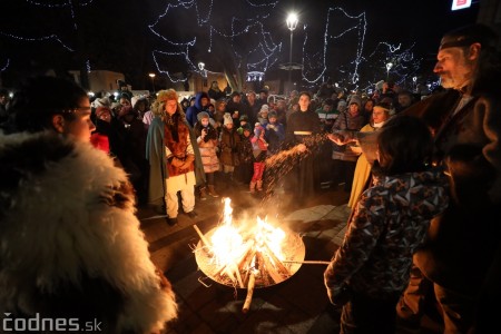 Foto a video: V Bojniciach opäť oslavovali zimný slnovrat podujatím Bojnický kračún 93