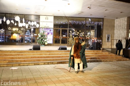 Foto a video: V Bojniciach opäť oslavovali zimný slnovrat podujatím Bojnický kračún 109